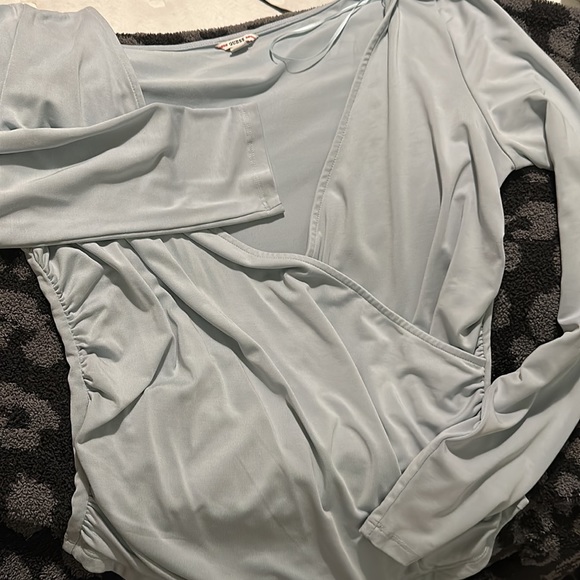 GUESS long sleeve ballet top. Robins Egg blue. Large. - Picture 3 of 3